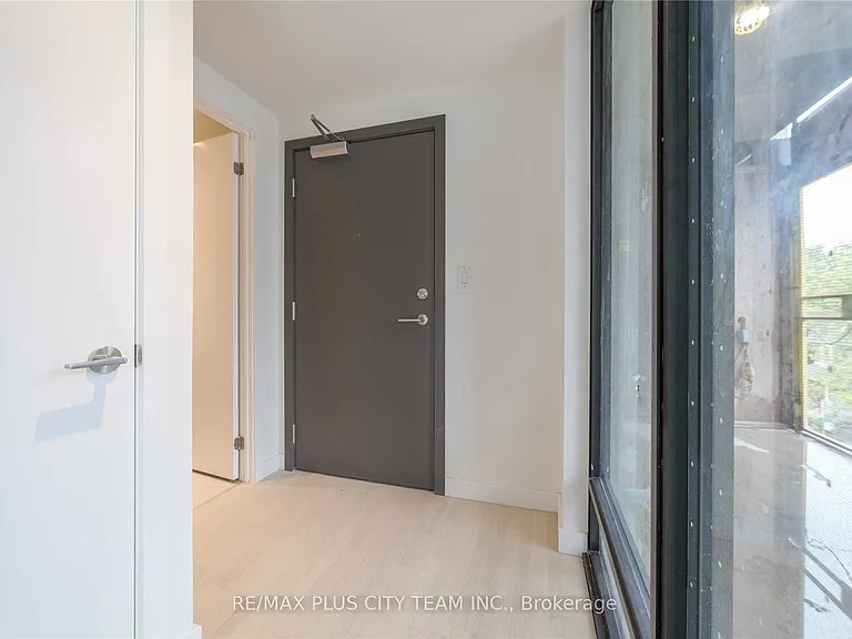 246 Logan Ave #309 — Photo 10
