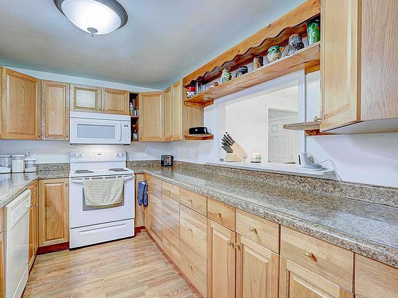 5th image of 6115 Ray Norwood Rd APT C