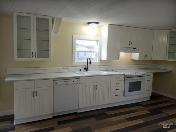 913 W Palouse River Dr Trailer 14, Moscow, ID 83843