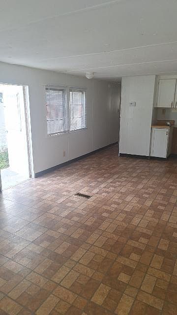 2nd image of 10 Oleander Cir #10