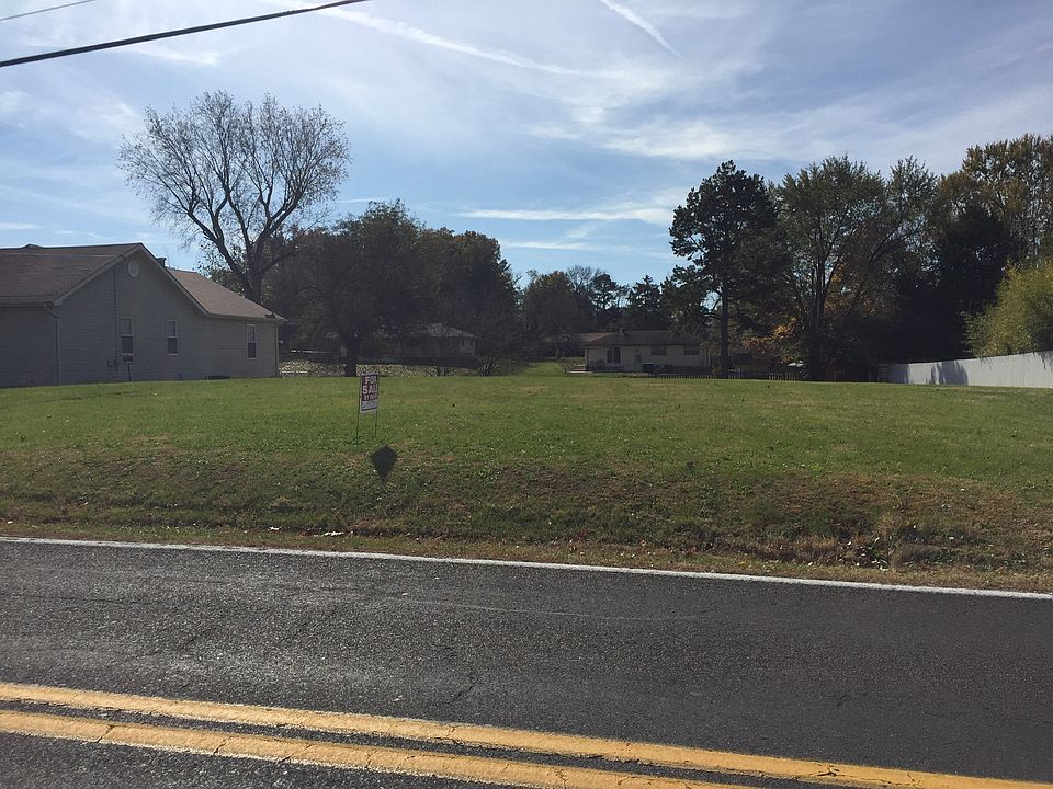 1st image of 1032 Victory Dr