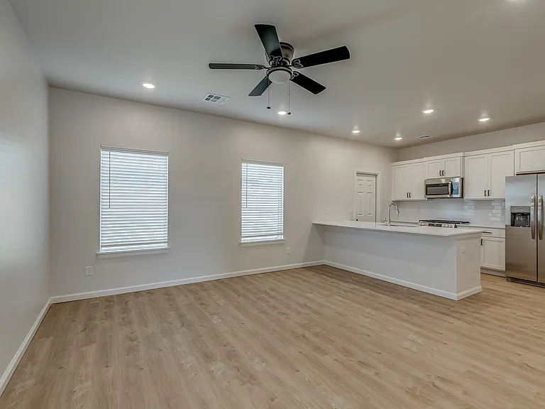 19602 Horseshoe Ave — Photo 5