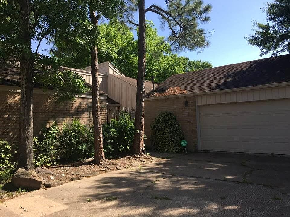 1st image of 11818 Spruce Hill Dr