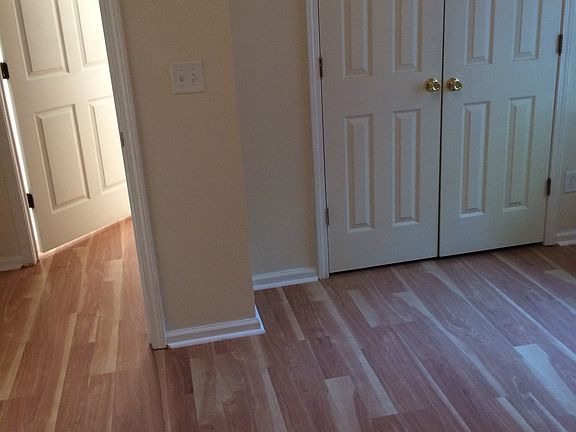 4th image of 1141 W 10th St