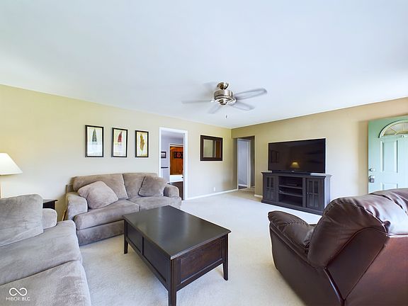 3rd image of 3505 N Lanewood Dr