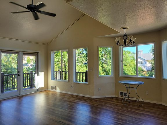 Creekside Living/Dining