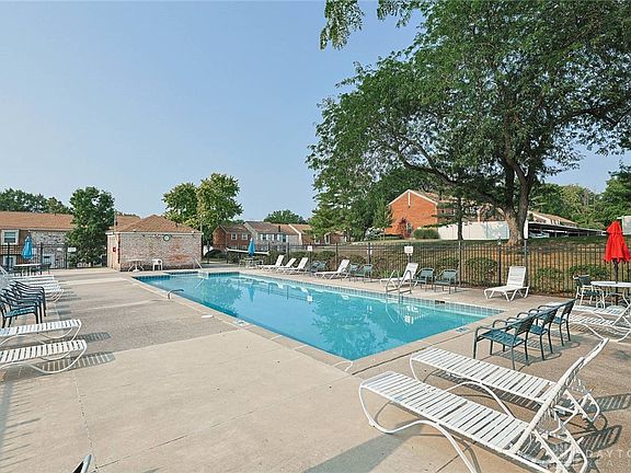 5th image of 1438 Crown Point Ct