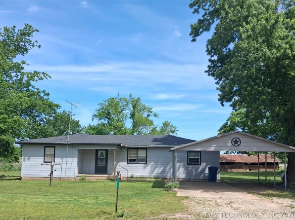530 E Sparks St, Dustin, OK 74839