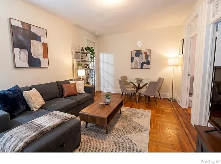 34-39 30th St #2F — Photo 1