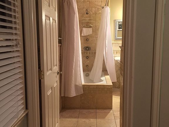 2nd image of 4268 Holly Knoll Dr