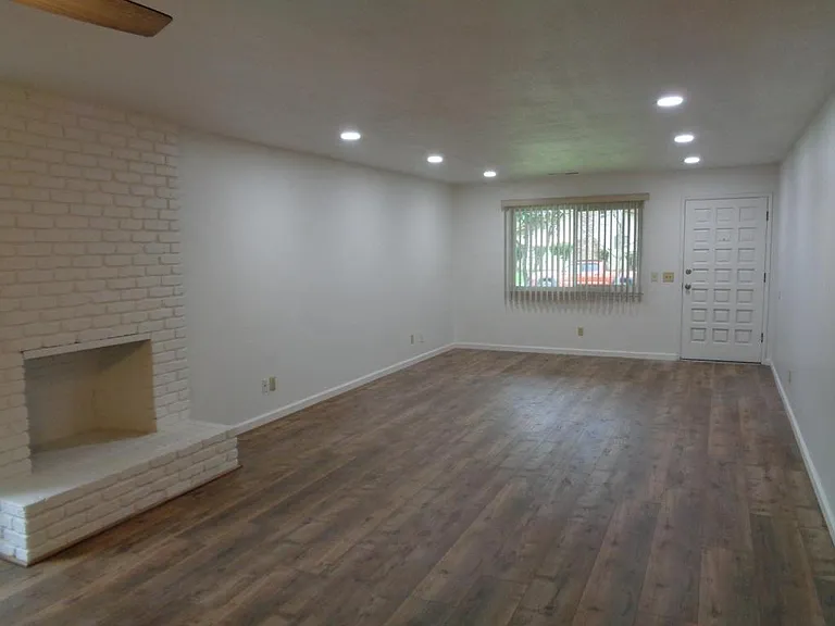244 W Alexander Ave — Photo 5
