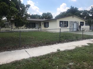 1588 Lockwood Dr, Fort Myers, FL 33916