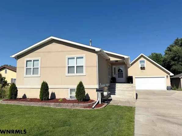 3006 Avenue D, Scottsbluff, NE 69361