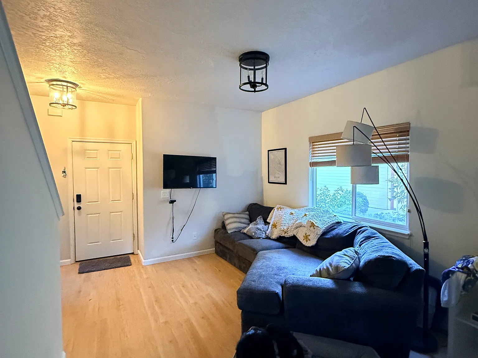 2 bed, 1052 sqft, $900 — Photo 4