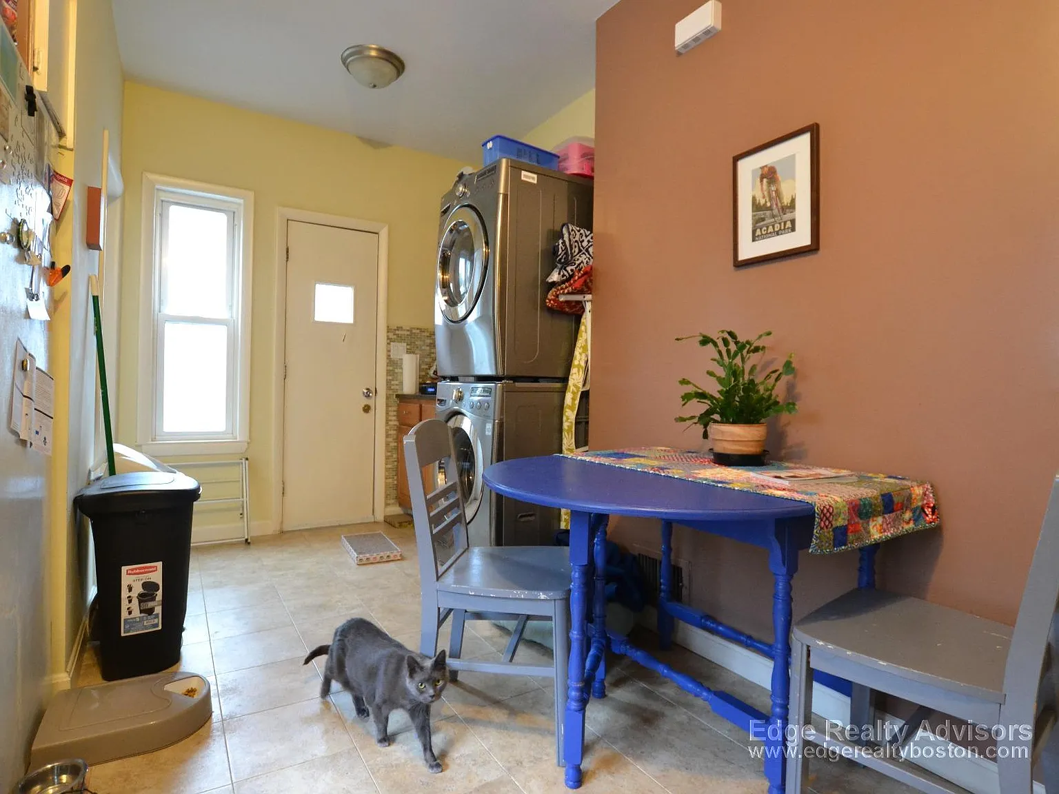 5 bed, 2000 sqft, $5,000 — Photo 4