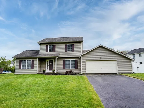 16 Hazel Bark Run, Rochester, NY 14606