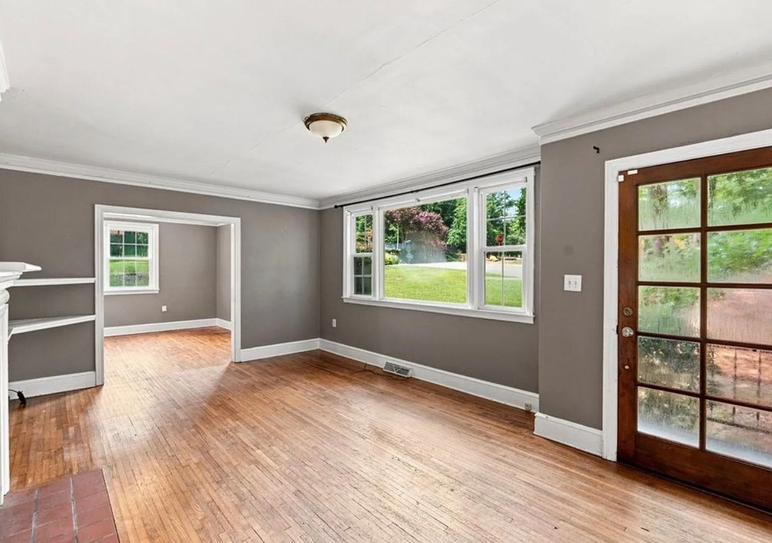 3 Bedroom Clemson Home Available Today — Photo 3