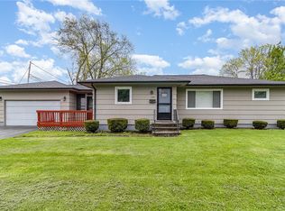 134 Schum Ln, Rochester, NY 14609