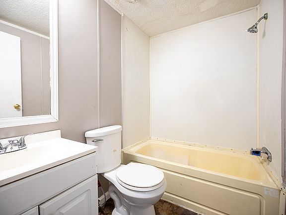 ARSENE-24-bathroom2_10012024