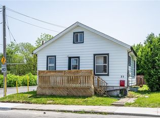 23 Marshall St, Waterloo, ON N2J2T1