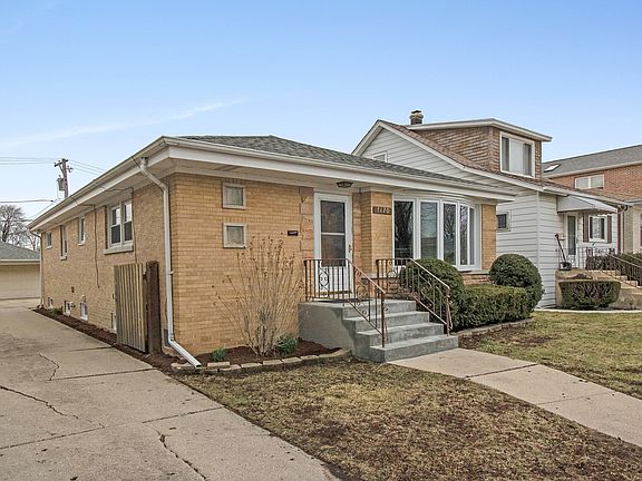 2nd image of 7120 W Schreiber Ave