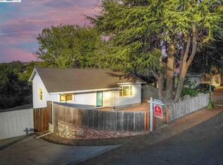 25506 University Ct, Hayward, CA 94542