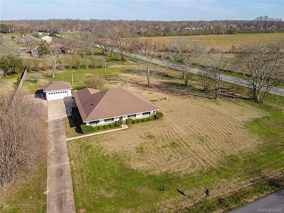 3rd image of 100 Oaklawn Dr