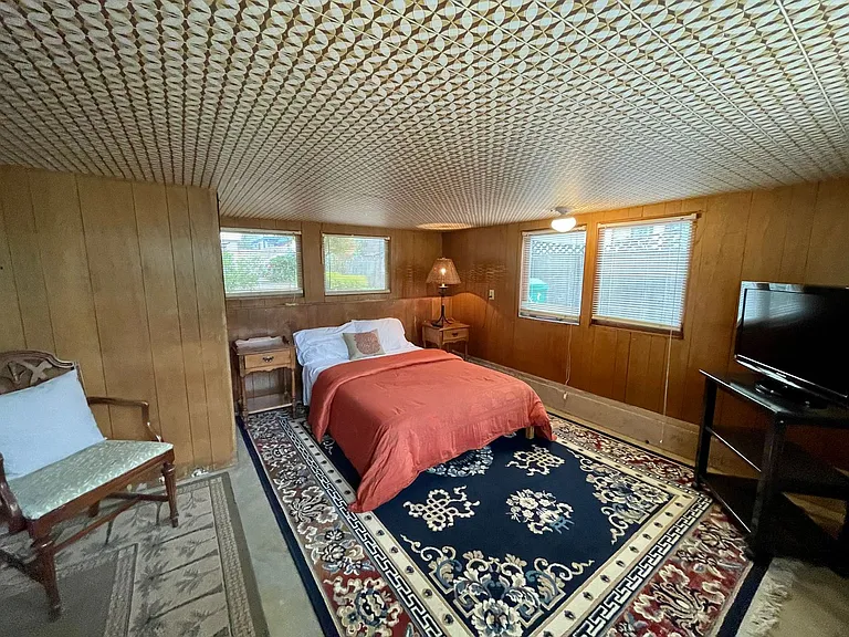 247 Granite St — Photo 34