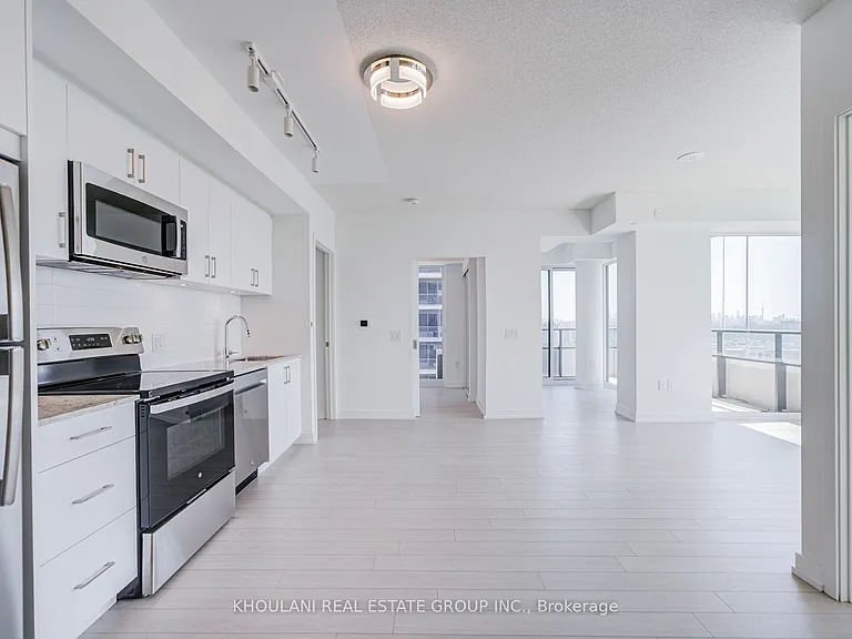 4010 Eglinton Ave W #1113 — Photo 3