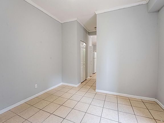5th image of 1112 Mackay Pl #1112