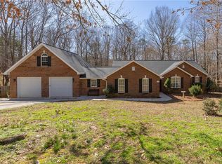 3115 Creekridge Dr, Asheboro, NC 27205