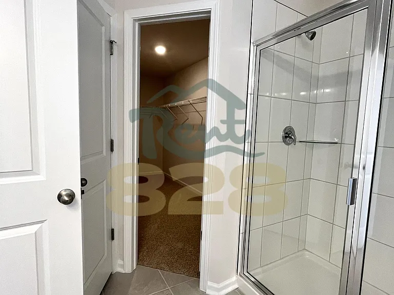 146 Creekview Rd #1 — Photo 16