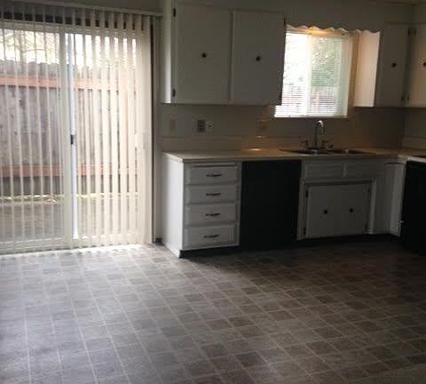 3rd image of 2535 42nd Ave SE APT 8