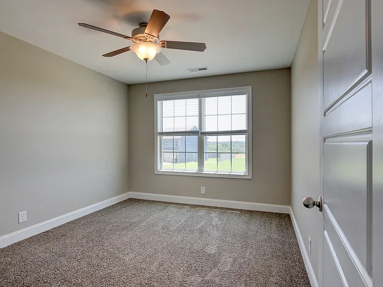 1121 Cardinal Creek Dr — Photo 50