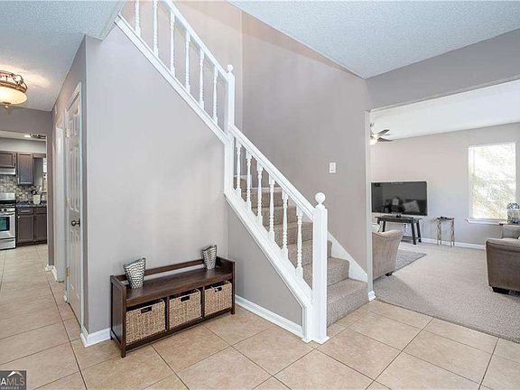5th image of 2727 Crestworth Ln