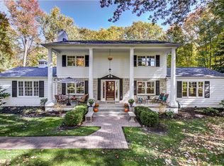 36499 Dorchester Rd, Gates Mills, OH 44040