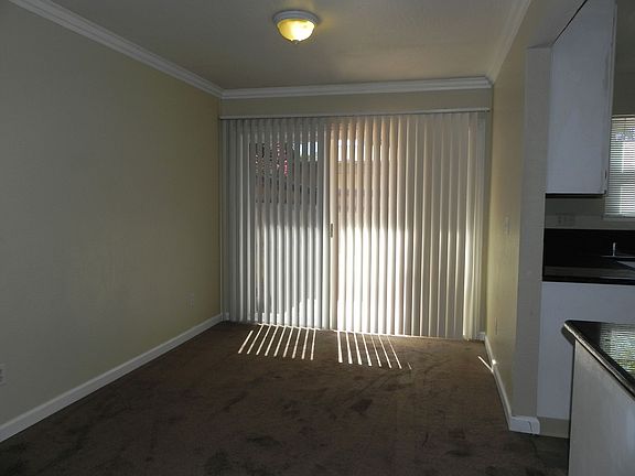 2nd image of 5024 Greenberry Dr