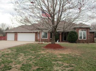 3707 N Bobolink Dr, Ozark, MO 65721