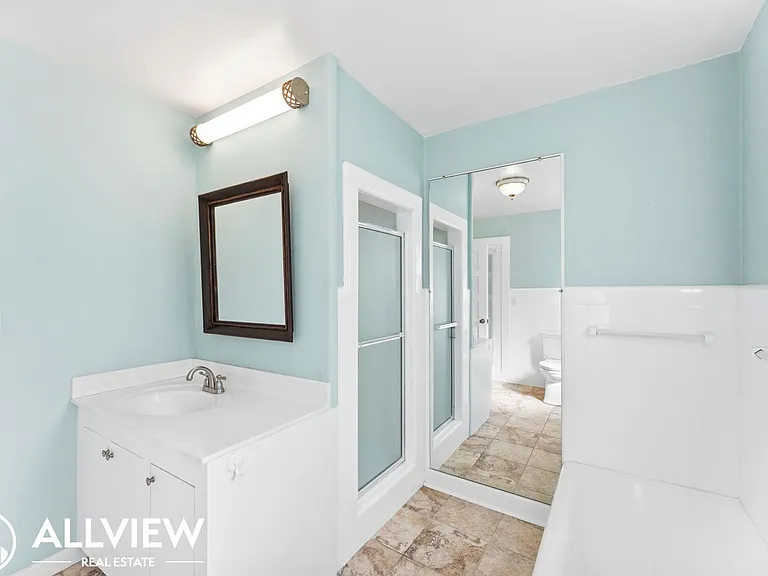 770 Hillcrest Drive — Photo 14