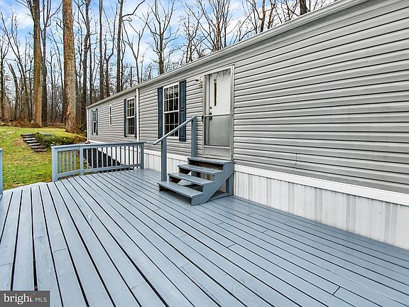 5th image of 740 Lonely Cottage Rd