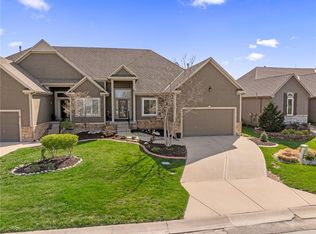 19715 W 100th Ter, Lenexa, KS 66220