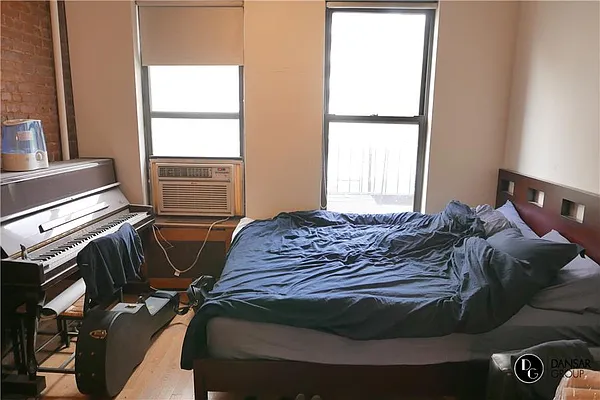 Rented by JK Dansar Corp | media 27