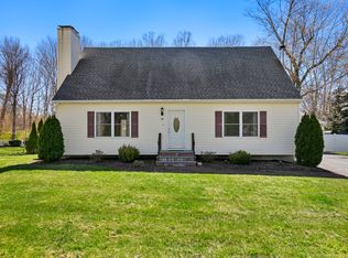 20 Beach Ave, Madison, CT 06443