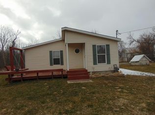 40 S Pine St, Grand Junction, MI 49056