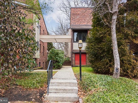2nd image of 804 Mountainview Dr #804