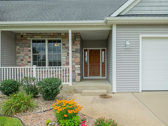 3rd image of 71462 Fox Creek Blvd
