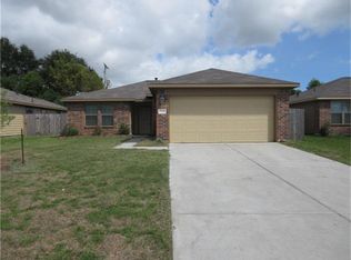 7926 Big Oak Dr, Texas City, TX 77591