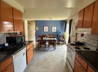 6832 SE Center St, Portland, OR 97206