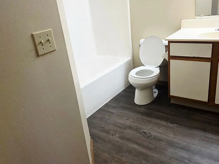 4865 Marshall Dr #109 — Photo 9