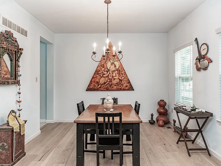 1508 Legacy Cir — Photo 4